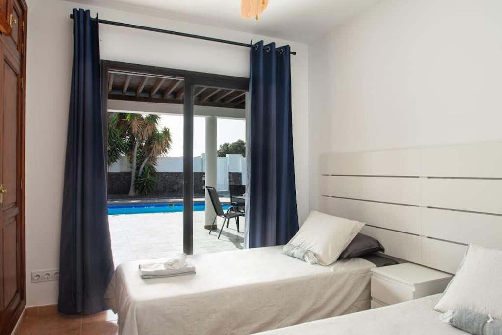 Casa Marlay Spacious, Heated Pool, Bbq & Fast Wi-Fi Only 15 Minutes Walk To Town Playa Blanca  Exterior foto